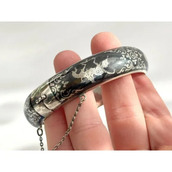 Siam Sterling Silver 925 Hand Carved Hinged Enclosure Vintage Bangle Bracelet - Picture 7 of 16